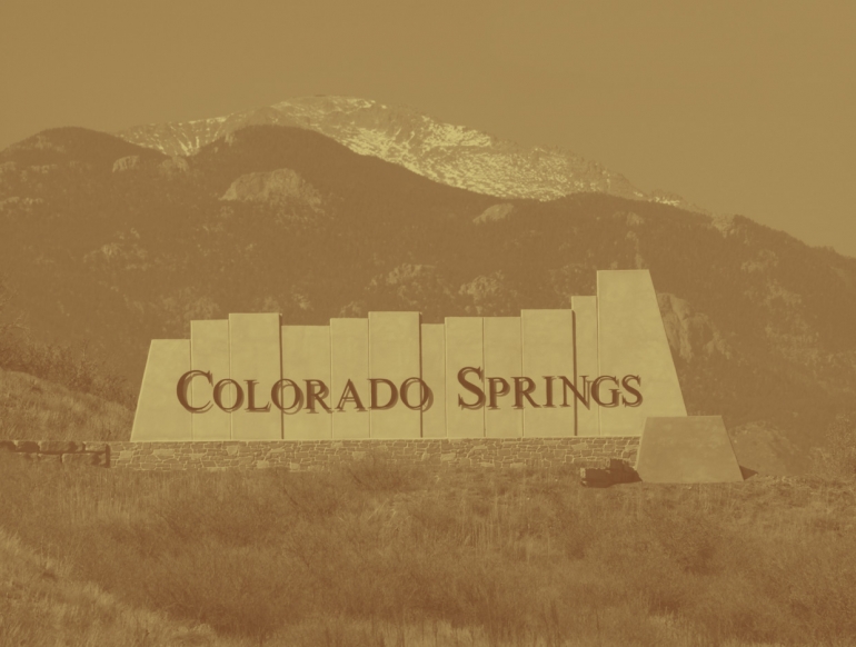 Who will design and build Colorado Springs' Olympic Museum?